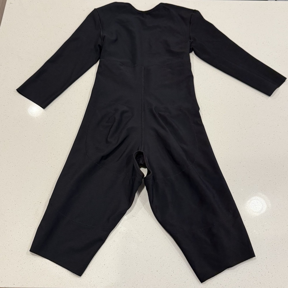 Elegant Black Women's Shapewear Bodysuit - Picture 2 of 5